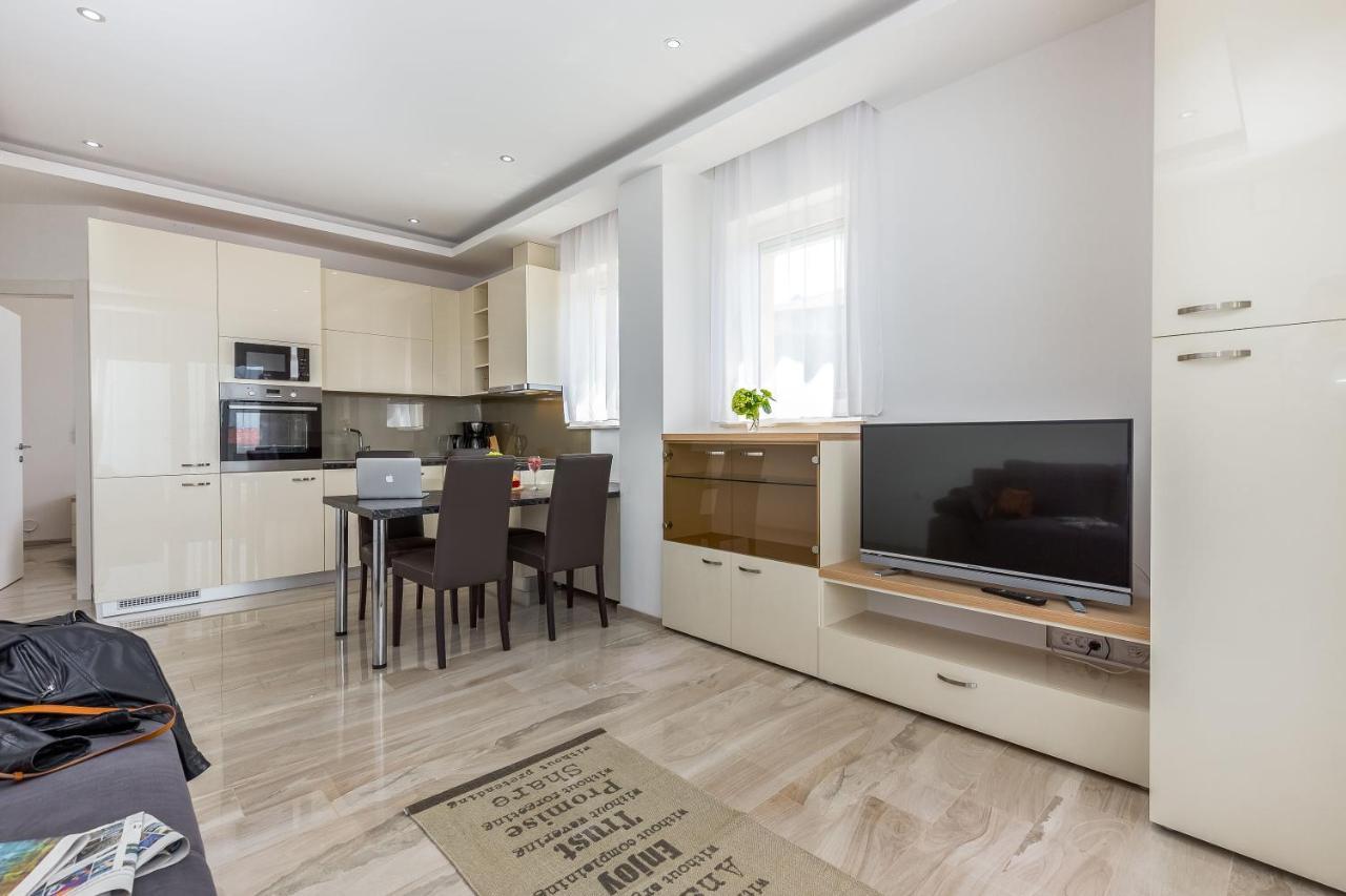 Luxury Apartments Kostrena With Pool 2 Extérieur photo