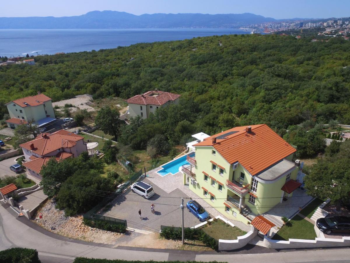 Luxury Apartments Kostrena With Pool 2 Extérieur photo